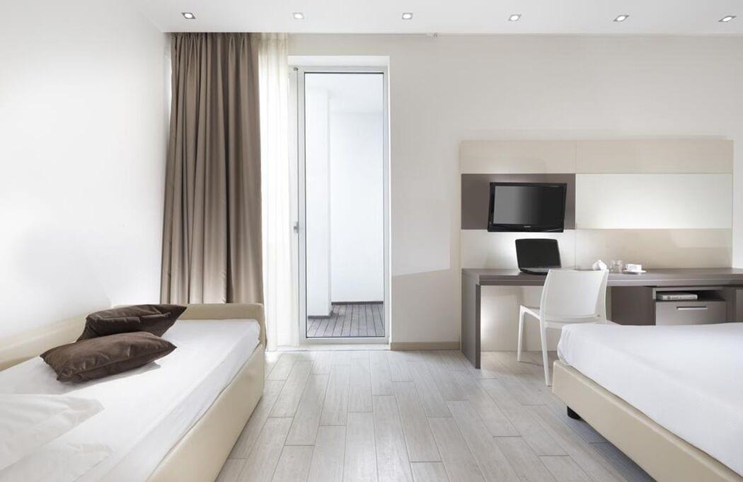 Cube Hotel