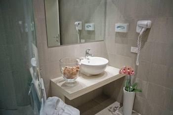 Cube Hotel 4*