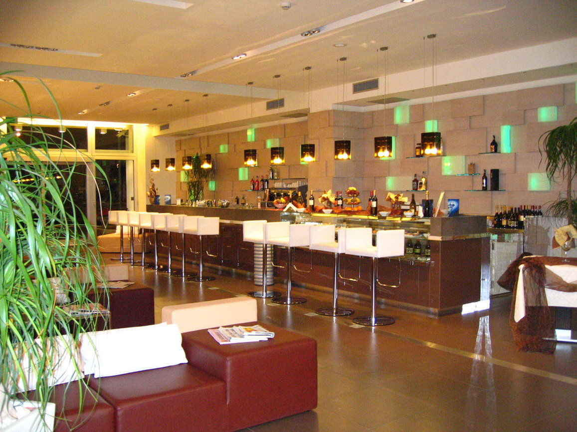 Hotel Cube